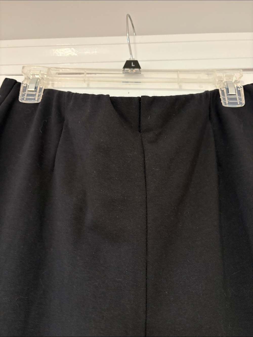 L.L. Bean Women's Perfict Fit Fleece backed slim leg Pant. Large - Picture 3 of 5